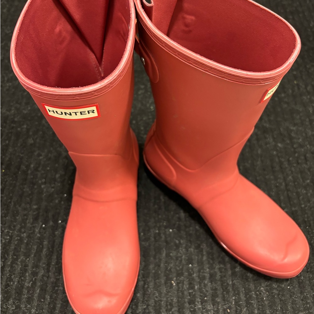 Hunter Rose Coloured Rain Boots